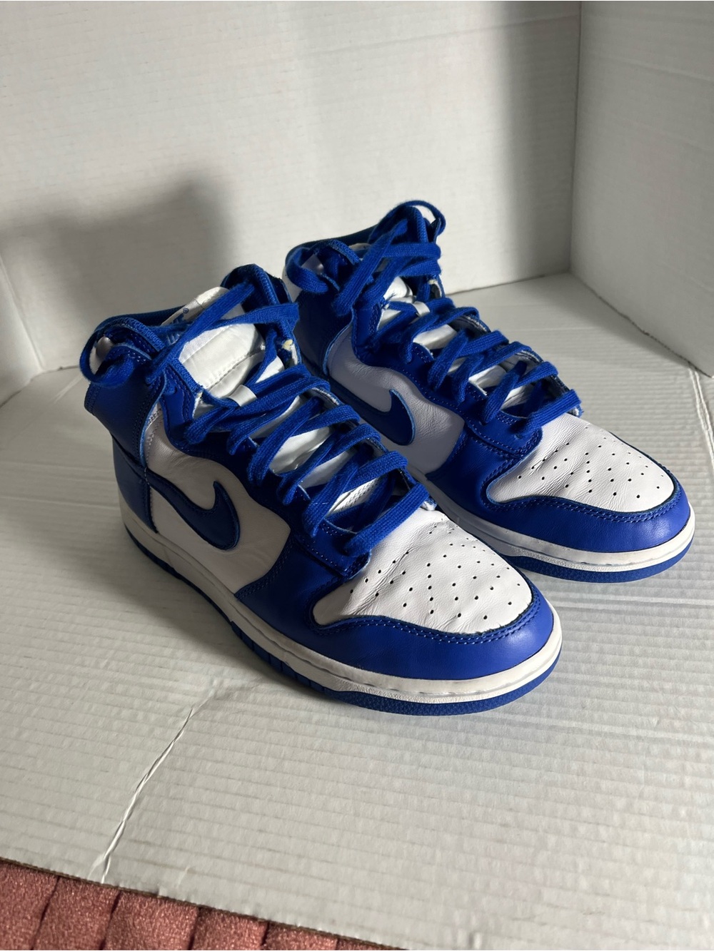 Nike dunk high Top size 8.5 good condition